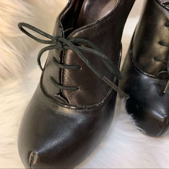 Tie up heels - Picture 5 of 6